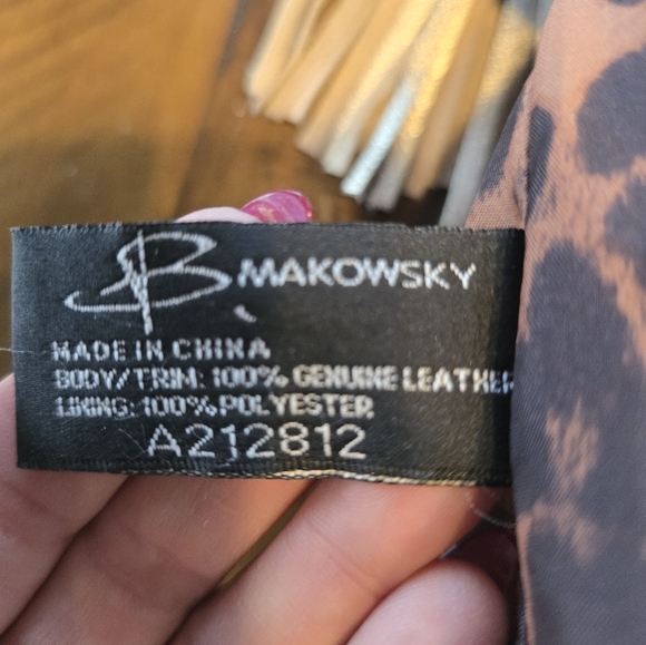 B. Makowsky Metallic Silver Leather Top Handle Shoulder Bag - Picture 14 of 15